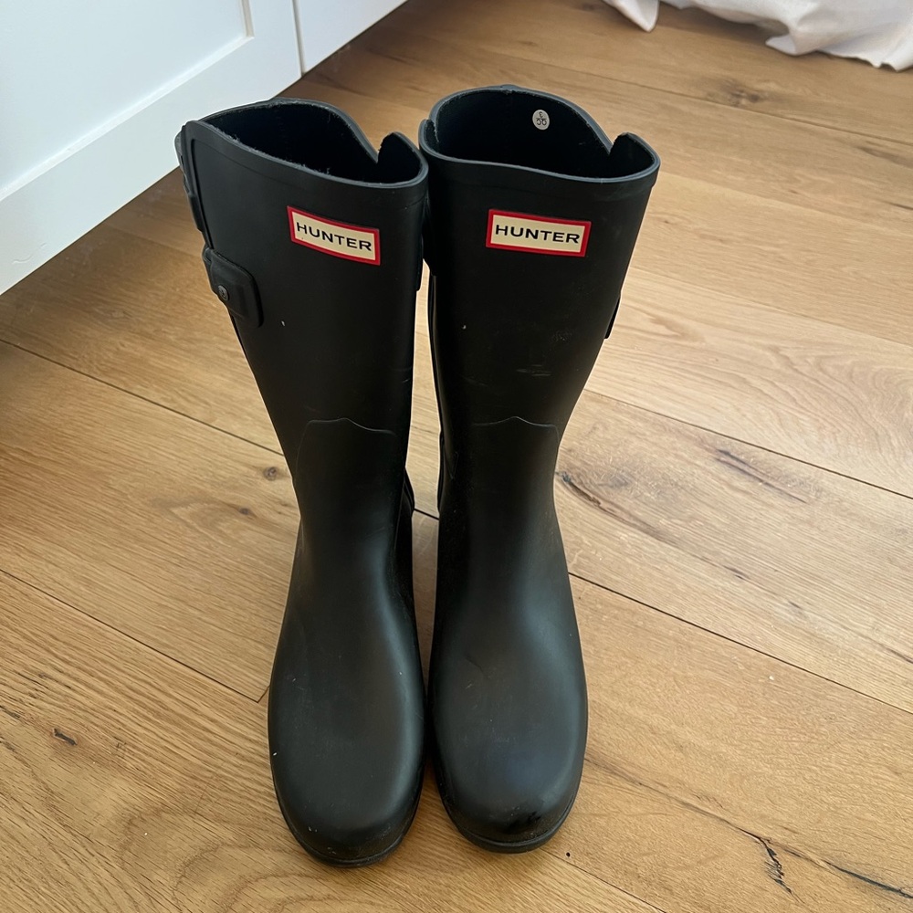 Hunter rain boots - NEVER WORN